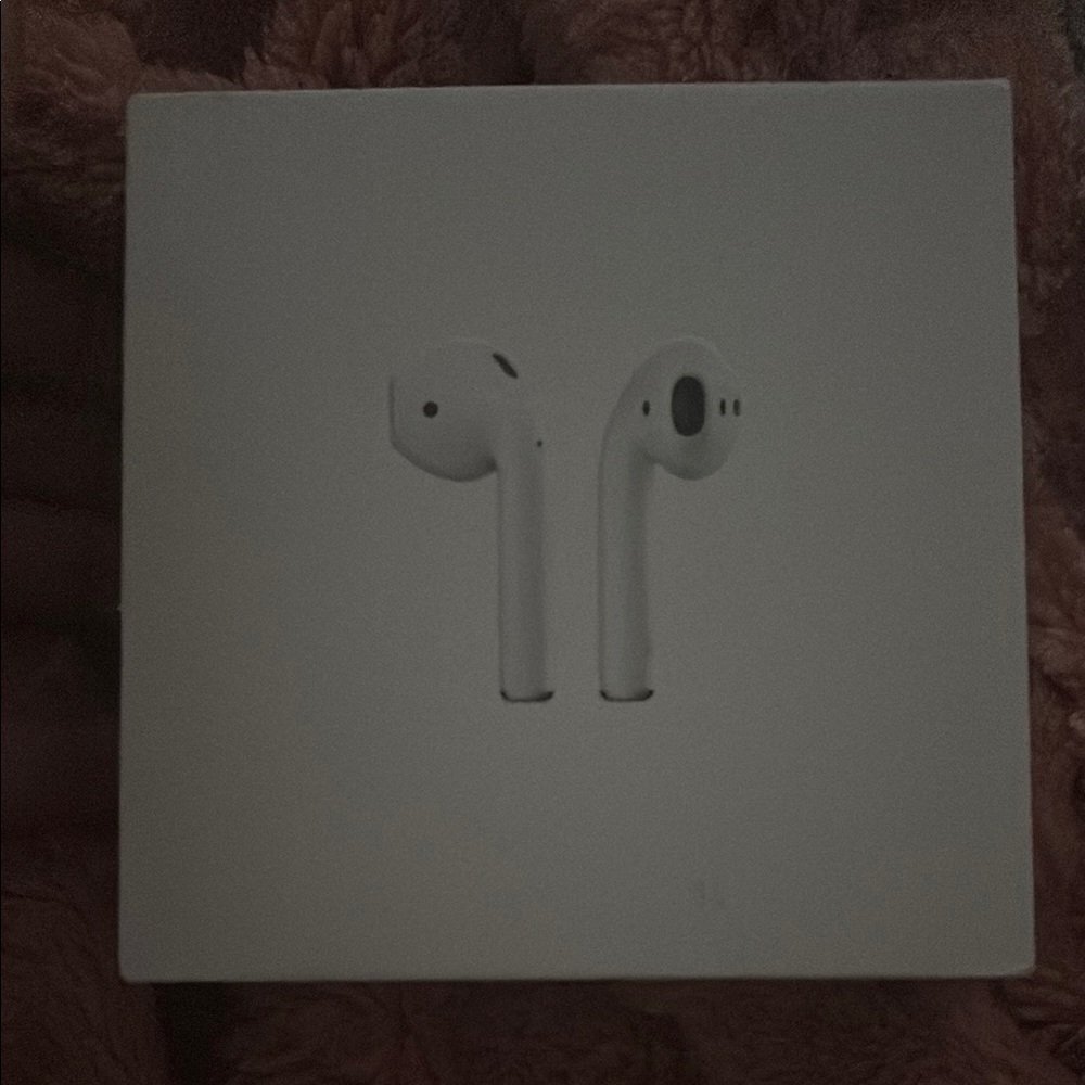 Apple White Earbud Headphones